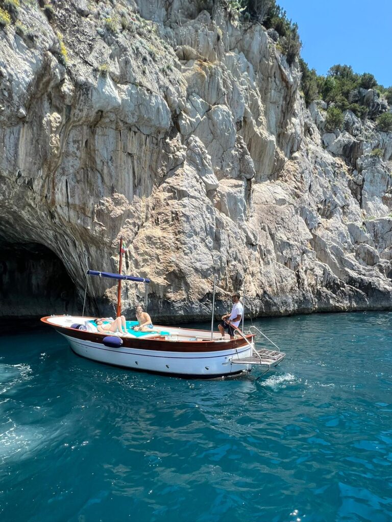 Giro in barca capri